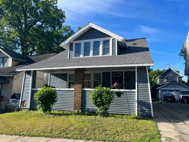 Photo - 24 Corinne St SW Townhome