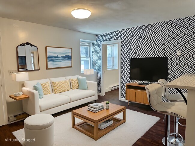 Building Photo - 90 Brooks St Unit 1