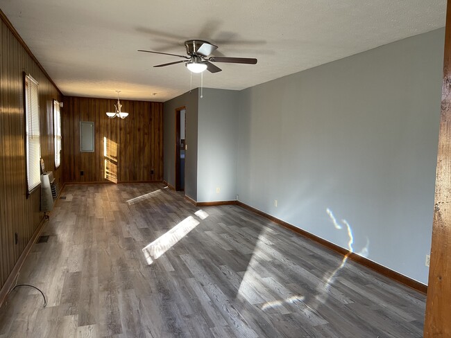 Photo - 138 S Young St