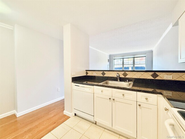 Photo - 300 Mamaroneck Ave Unit 617