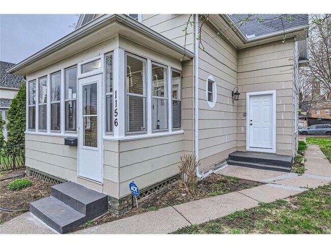 Photo - 1156 Marion St
