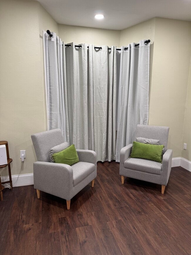 Photo - 252 Admiral St