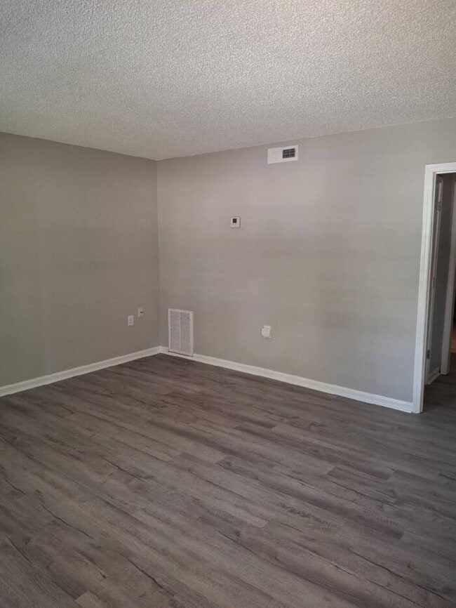 Photo - Duplex 2bedroom 1 Bath