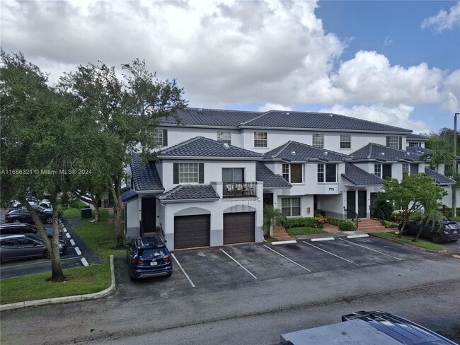 Photo - 735 SW 148th Ave