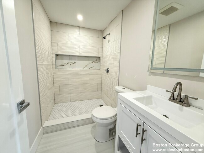 Photo - 11 Cawfield St Unit #2