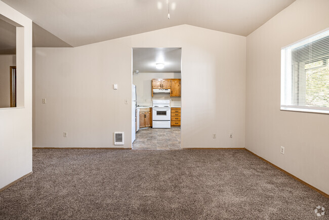 2BD, 1BA - 950SF - Alderbury Cove Apartments