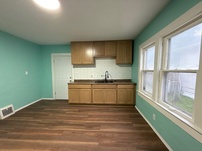 Photo - 4111 E 59th St Unit 2