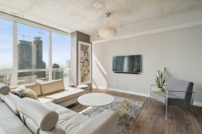 Photo - 88 Blue Jays Way