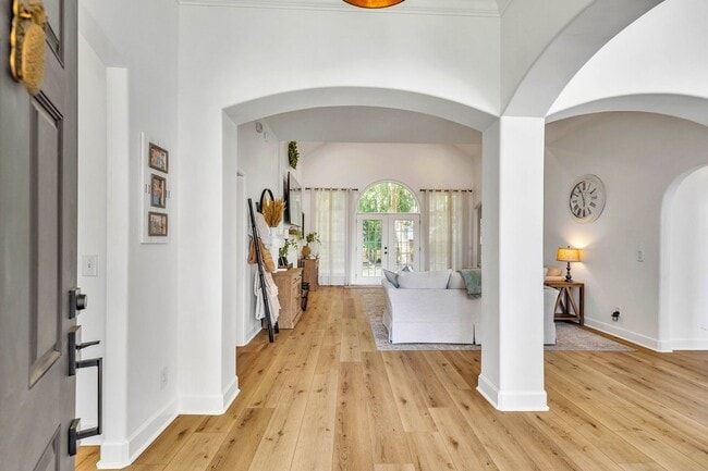 Photo - Gorgeously Updated 4 Bed/3.5 Bath in Tranquilla Hall - Buckhead