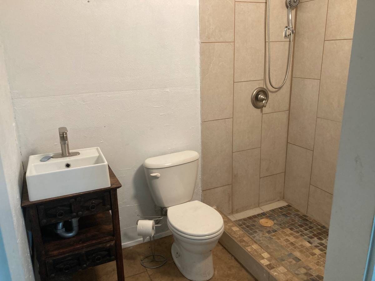 Photo - 1500 Earle St