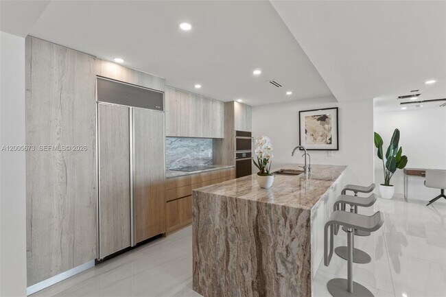 1500 Ocean Dr Unit 1003