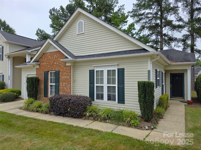 Photo - 8844 Treyburn Dr