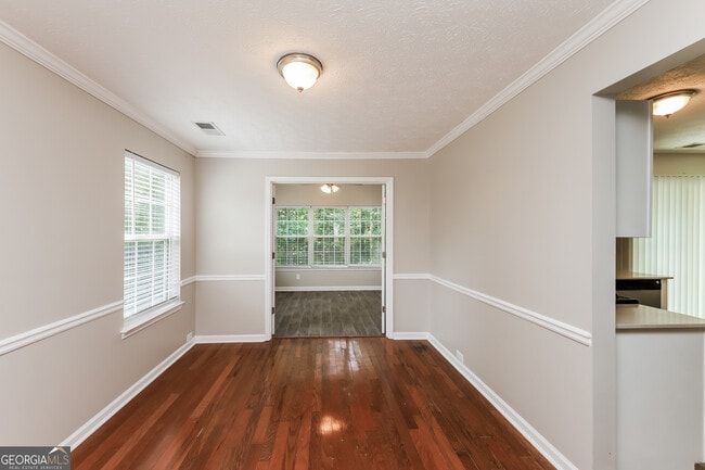 Photo - 9945 Rivercliff Ln