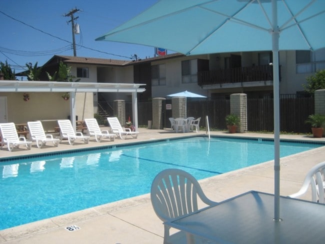 Piscina - Vista Del Sol Apartments