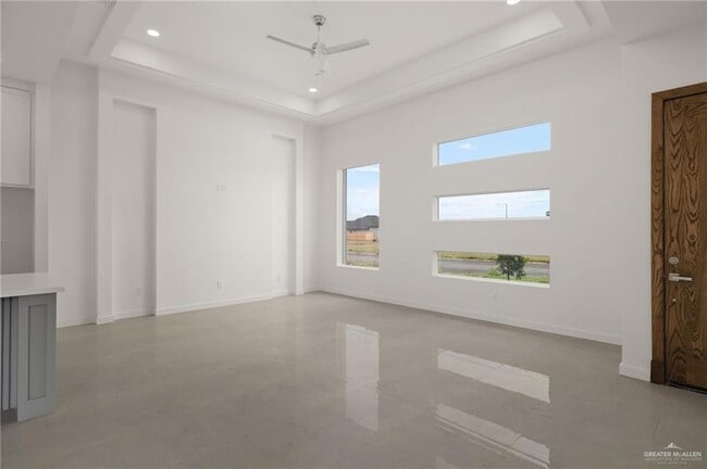 Photo - 614 Sonny Dr