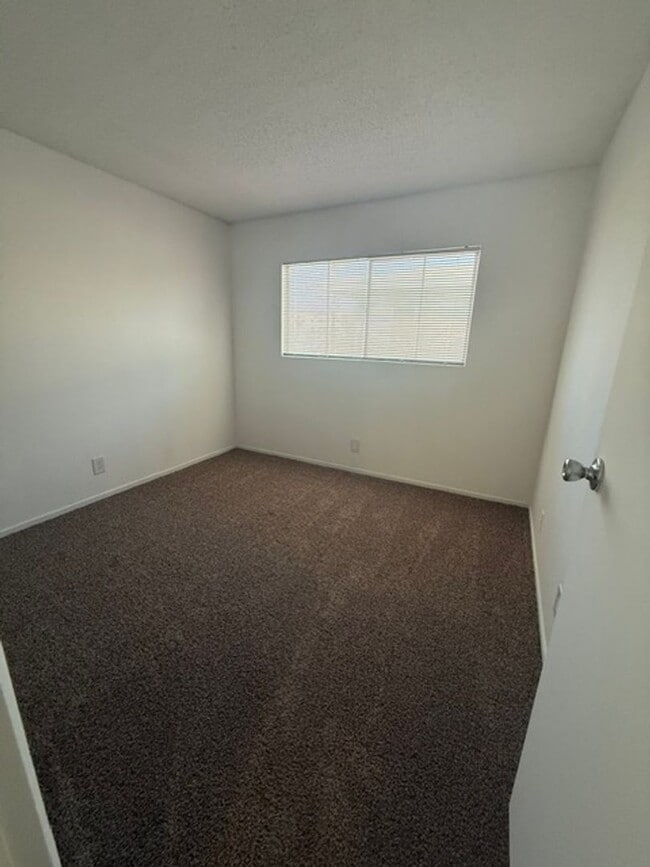 Photo - 2512 Tulip Ln Unit 04C