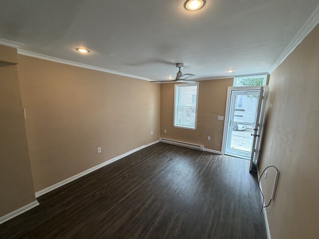 living room - 2230 Ritter St