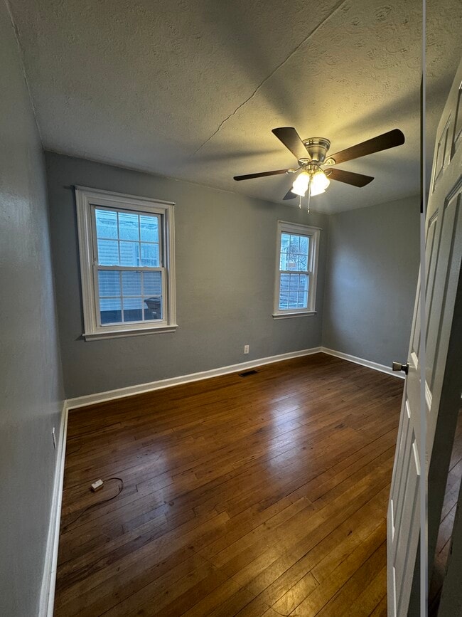 Photo - 937 Shamrock Ave