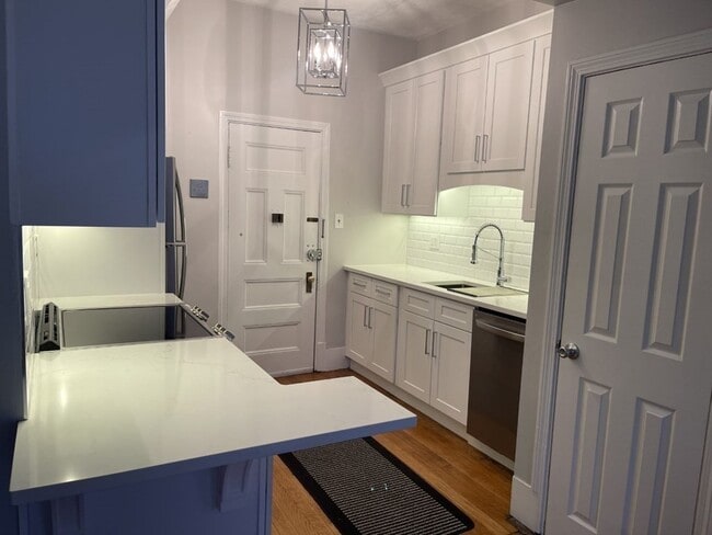 Building Photo - 295 Commonwealth Ave Unit 2A