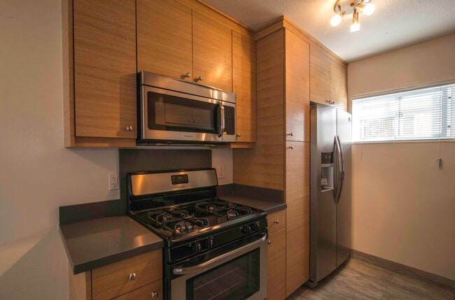 Photo - 3519 Clarington Ave