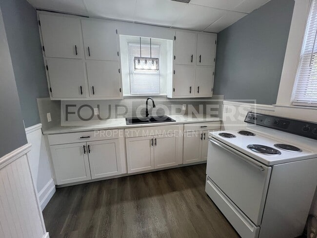 Photo - Lovely 1 Bedroom 1 Bath Apartment Unit B