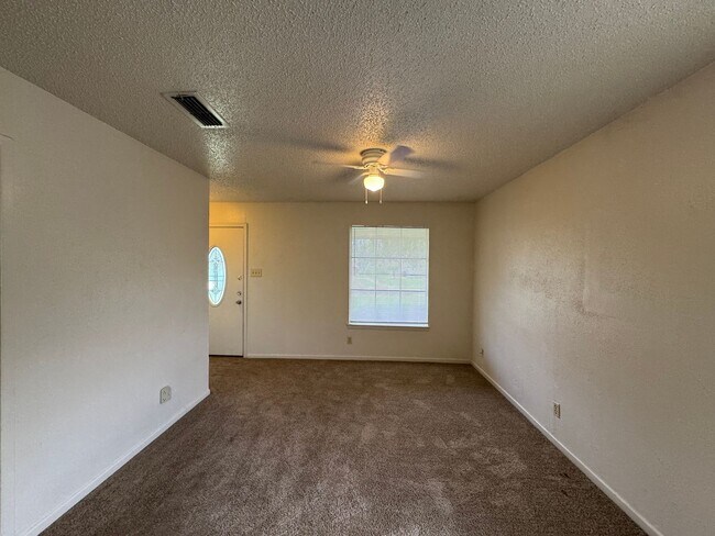 Photo - 3-Bedroom House for Rent in Killeen