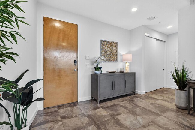 365 SE 6th Ave Unit 309