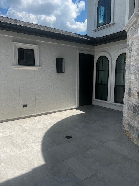 Photo - 9018 Orchard Cv