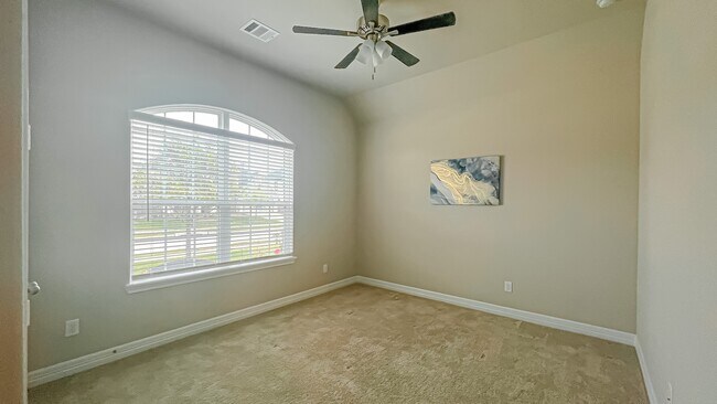 Photo - 2114 Partridgeberry Ln