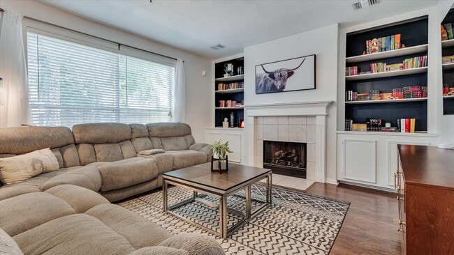 Building Photo - 20703 Emerald Spruce Ct