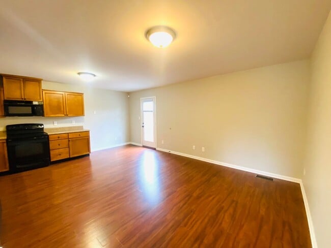 Photo - 1728 Thistlewood Dr Unidad A