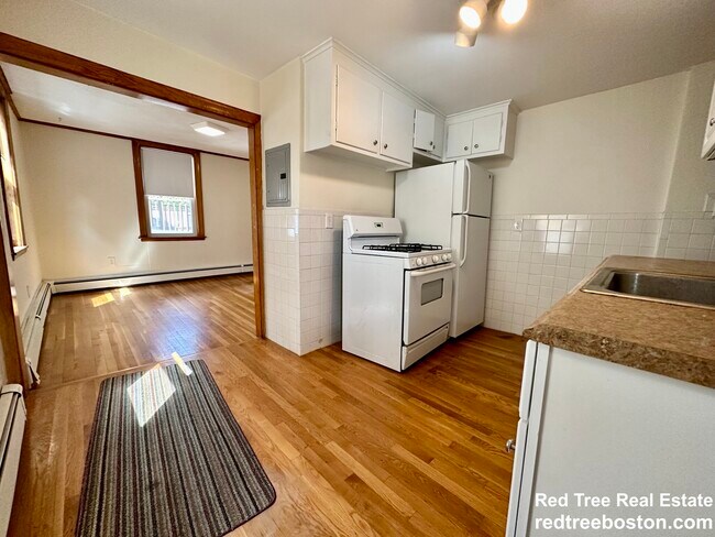 37 Cottage St Unit 1