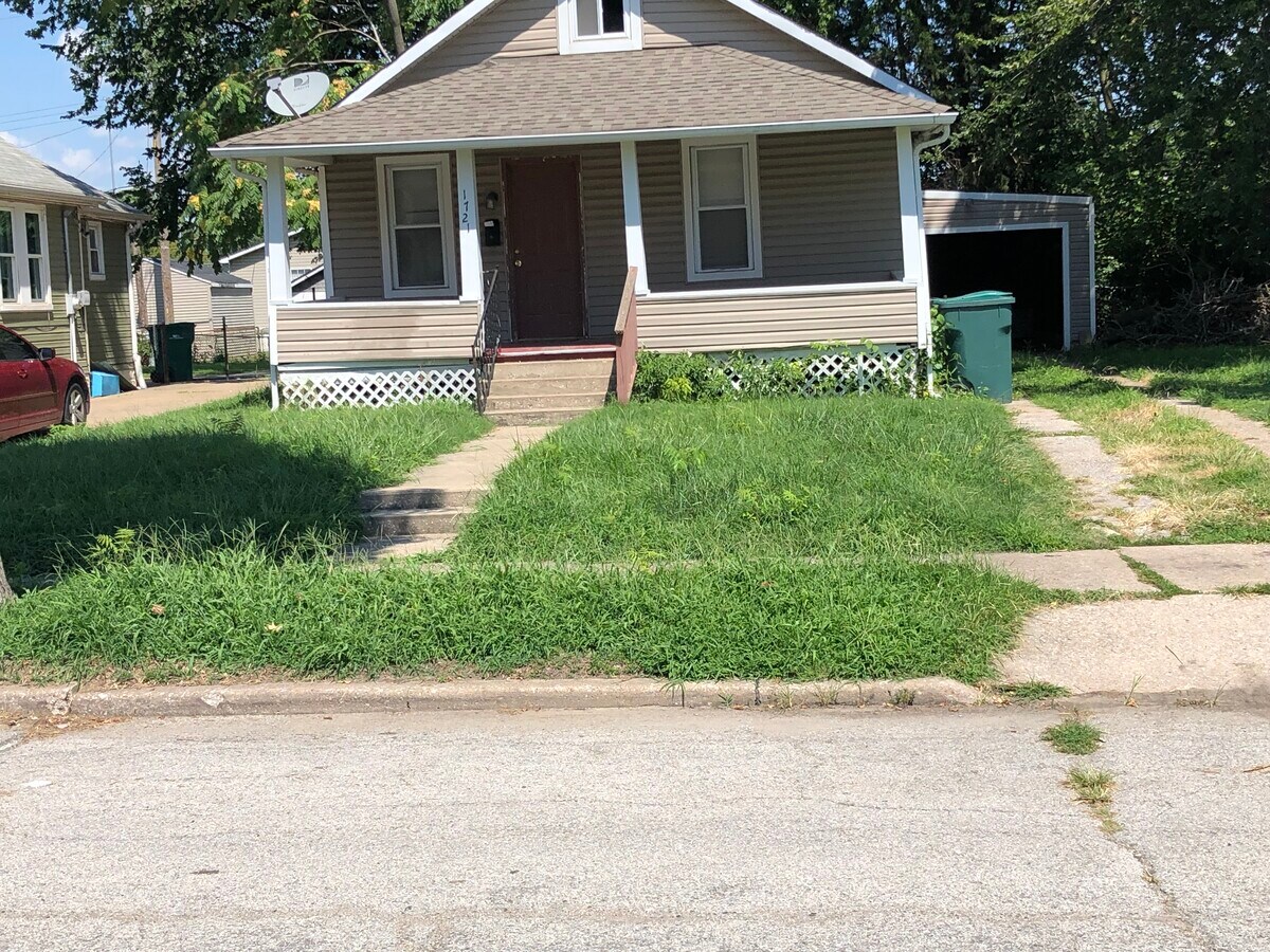 Photo - 1721 Market St House