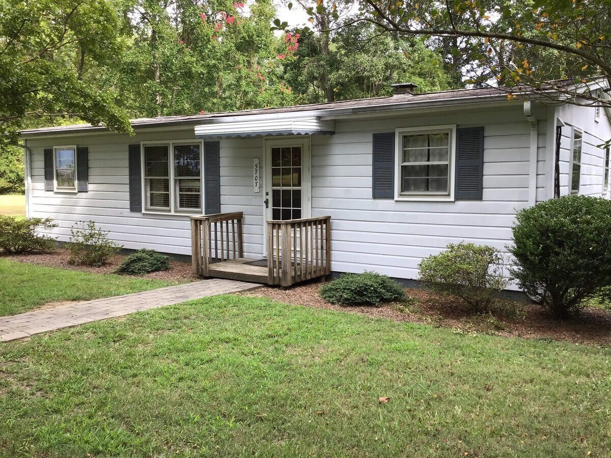 Photo - 3 Bedroom Home in Newport Area!