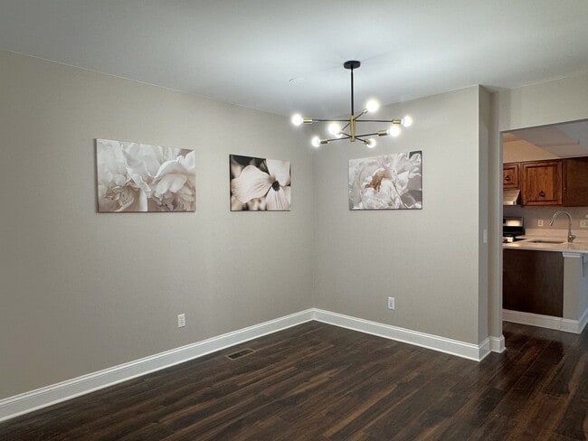Photo - 6652 Fernwood Dr