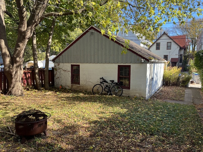 Photo - 3260A N Newhall St