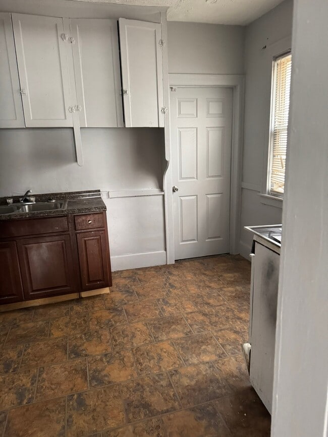 Photo - 5378 Maxwell Ave Unit 5378