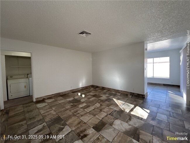 Photo - 7078 Forest Vista St