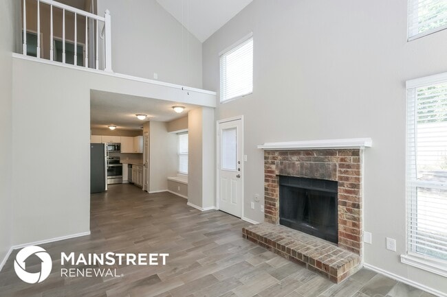 Photo - 213 Vines Dr