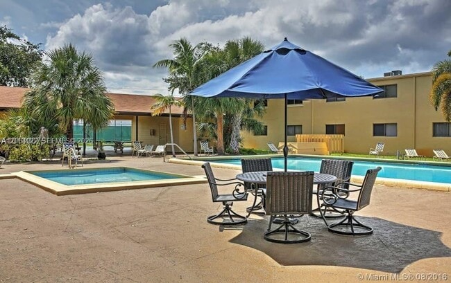 Photo - 1265 S Flagler Ave Unidad 217