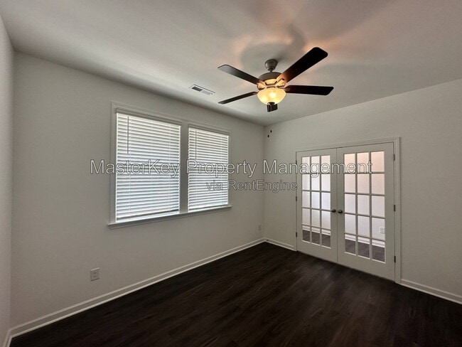 Photo - 1202 Briar Gate Dr