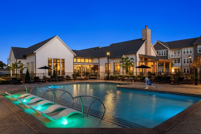 Building Photo - Chestnut Farm Rental