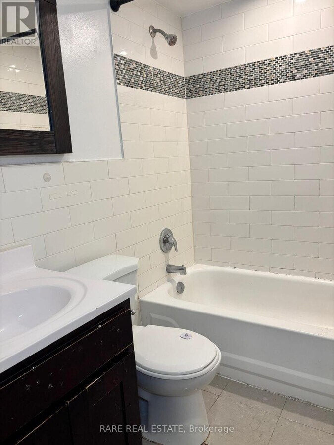 Photo - 120 Spencer Ave Unité 1