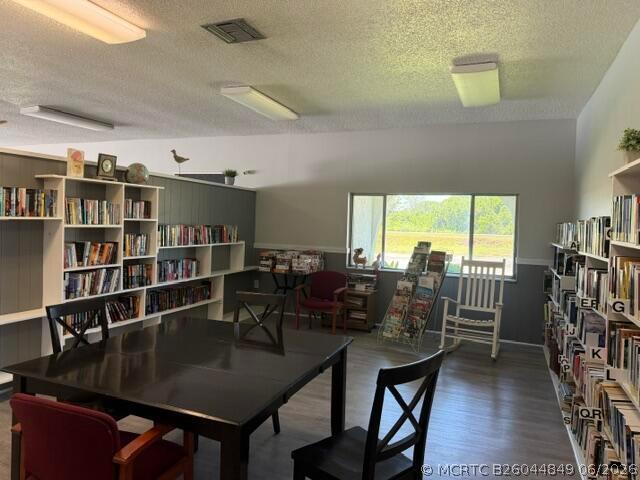 Photo - 126 Yuma Way