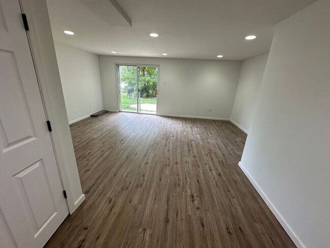 Photo - Village Shires Townhome completely Renovated 3 Beds 1.5 Bath Available 9/1