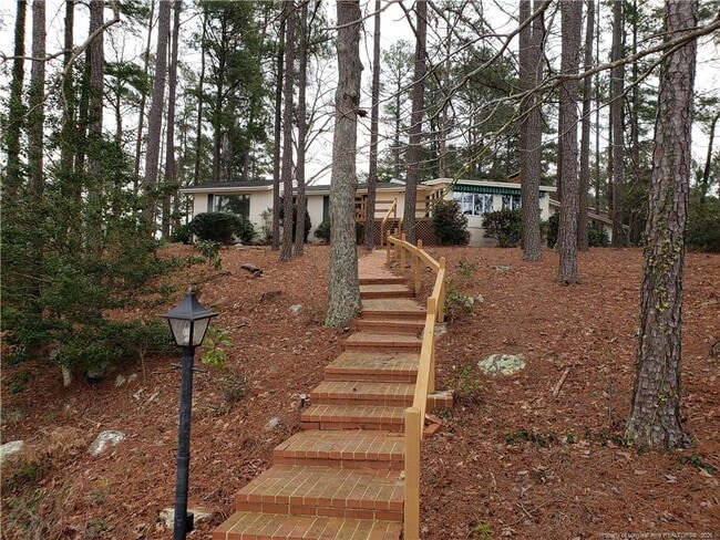 Photo - 9 Dixie Dr