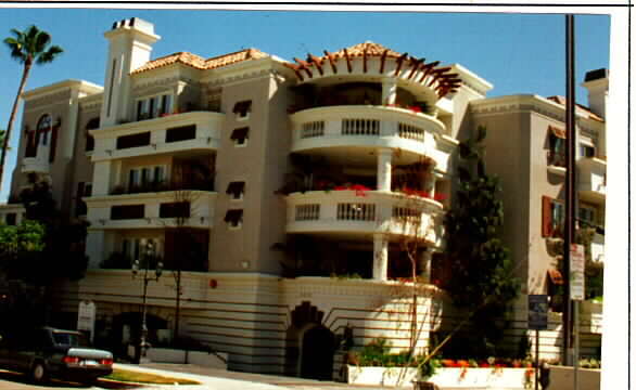 4318 Stern, ¡alejado - 4318 Stern Ave