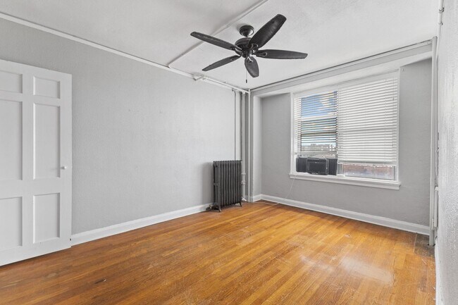 Photo - 28 E 16th St Unit 208