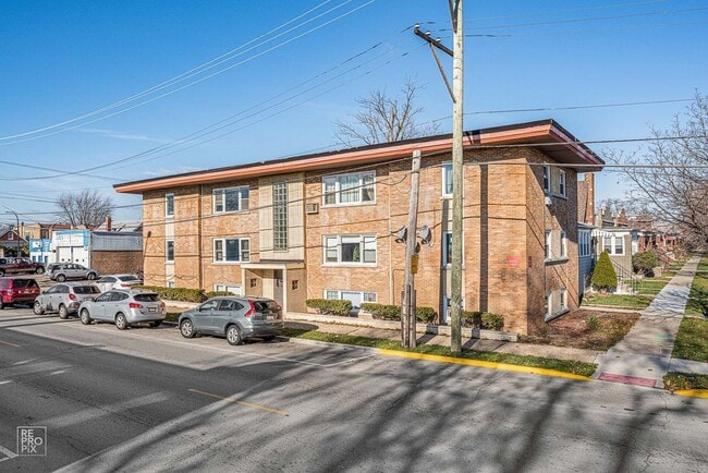 Building Photo - 1548 S 61st Ct Unit GW