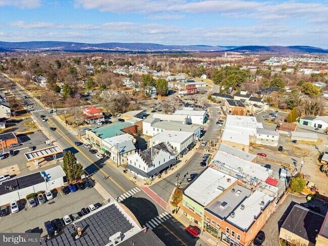 Photo - 117 N 21st St Unit 204